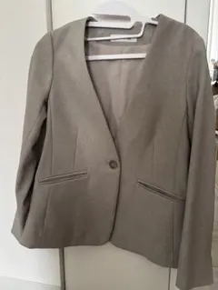 ノーカラージャケットのサムネイル