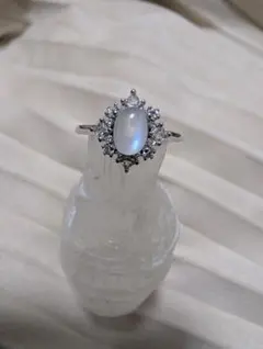 ムーンストーンシルバー 花デザイン天然石