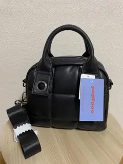 新品未使用　popUpooおなつ コラボキルティング黒ショルダーバッグ2wayのサムネイル