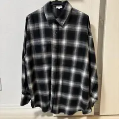 LAKOLE 長袖チェックシャツ ブラック・ホワイトのサムネイル