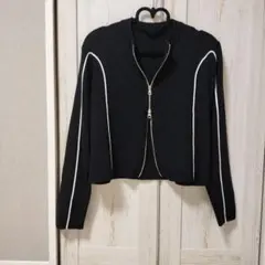 ブラッククロップドカーディガン