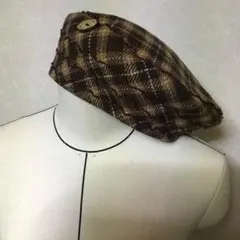 チェック柄　ウール　ベレー帽 ハンドステッチ　ただいま値下げ中！