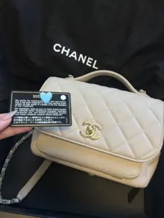 CHANELビジネスアフィニティ ベージュ