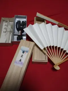寿恵廣 扇子 白無地 2点 と、羽織紐 房飾り付き 和装小物