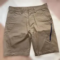 メンズ　Nike ベージュ ショートパンツ M