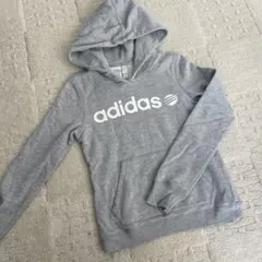 adidas アディダス パーカー　トレーナー　グレー　サイズJ/L 　キッズ