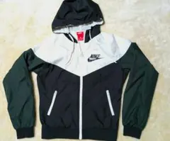 Nike フード付きウィンドブレーカー　ウインドランナー　M
