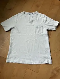 ユナイテッドアローズVネックTシャツ最終価格です