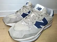 ニューバランス5740スニーカー ベージュ ネイビー M5740CBB 24cm