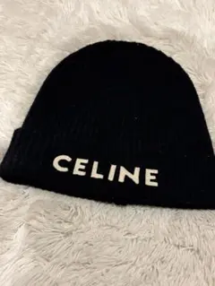 CELINE ブラックニット帽　TU triomphe beanie IN Scottish Cashmere - BLACK | CELINE