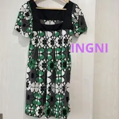 INGNI 半袖ワンピース 派手柄　レトロのサムネイル