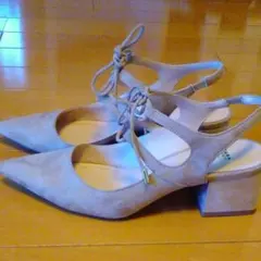 ZARA パンプス　ベージュ　サイズ37