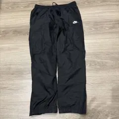 ナイロンパンツ