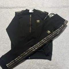 アディダスオリジナルス　トラックジャケット
