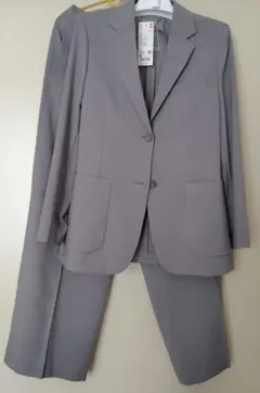 UNIQLOパンツスーツ