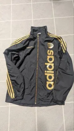 adidas ウィンドブレーカー 黒/金