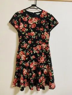 L'est Rose 花柄 半袖ワンピース ひざ丈 2