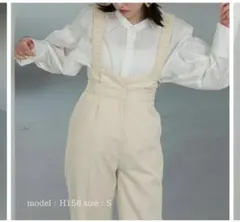 新品タグ付き　Amiur　シャーリングストラップ　2way　サロペット　ズボンのサムネイル