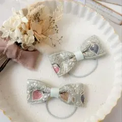 インド刺繍リボン　キッズヘアゴム　２個セット　苺柄　ミントグリーン