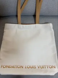 FONDATION LOUIS VUITTON トートバッグのサムネイル