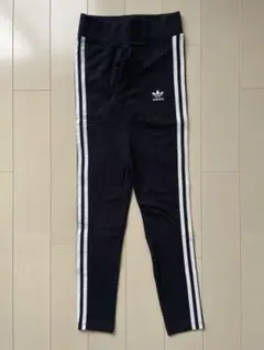 adidas レギンス