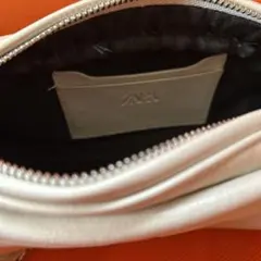 ZARA ホワイト ショルダーバッグ チェーンストラップ