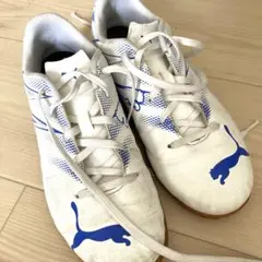 PUMA 室内用　フットサルシューズ　23.5