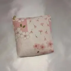 ポーチ　ハンドメイドまち付きミニポーチ　桜柄