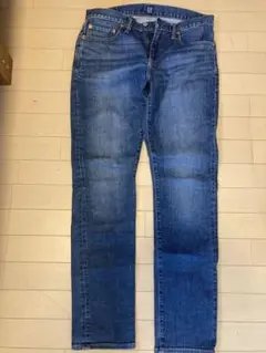 GAP ストレートデニム ダークブルー　31 x 32