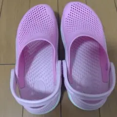 Crocs ピンク サンダル J2