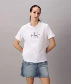 Calvin Klein Tシャツ ホワイトのサムネイル