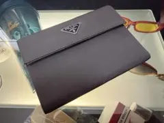 PRADA 三つ折り　ウォレット　財布　ユーズド品