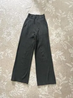 ユニクロ　ウォッシャブルリブニットパンツ　XS 丈短め