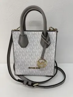 なお様専用MICHAEL KORS ロゴ入りショルダーバッグ　☆