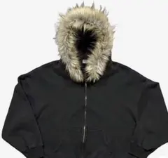 ブラックファー付きジップアップパーカー