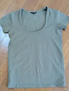 theory セオリー Tシャツ　カーキ　Mサイズのサムネイル