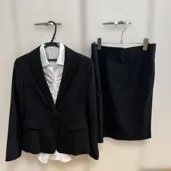 ブラックリクルートスーツ ジャケットとスカートセット　ピュアラスト　M