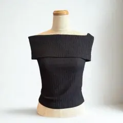 【未使用品】H&M オフショルダートップス　XSサイズ