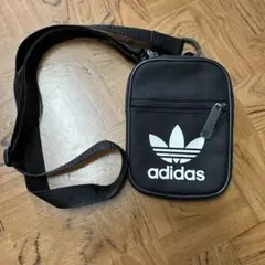 アディダスポーチ