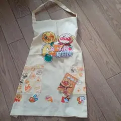 新品未使用☆アンパンマン エプロン サイズ110