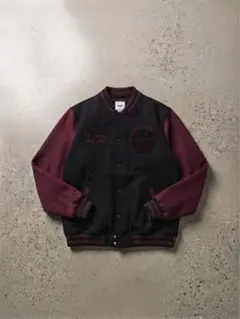短丈アウター　 HUF スタジャン バーシティジャケット ブラック ボルドー