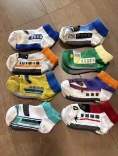 【8足まとめ売り】新幹線　キッズ靴下　13〜16センチ　保育園用
