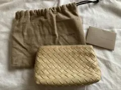 ボッテガべネタ　イントレチャート　レザーポーチ