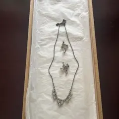 シルバー 花モチーフ ネックレス イヤリングセット