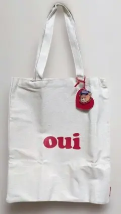 ouiロゴトートバッグ クマチャーム付き