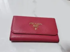 プラダ　キーケース