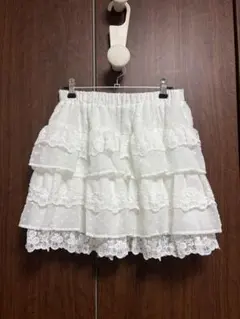 『SHEIN』 MOD コントラストレース フリル裾 スカート ホワイトSサイズ