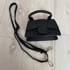ブラックミニショルダーバッグ