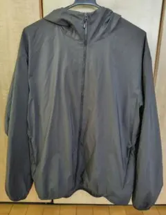 UNIQLO　ユニクロ　ポケッタブルUVカットパーカ