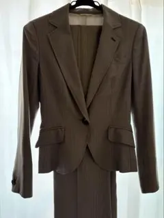 P.S.FA レディース　ライトグレー　ストライプ パンツスーツ